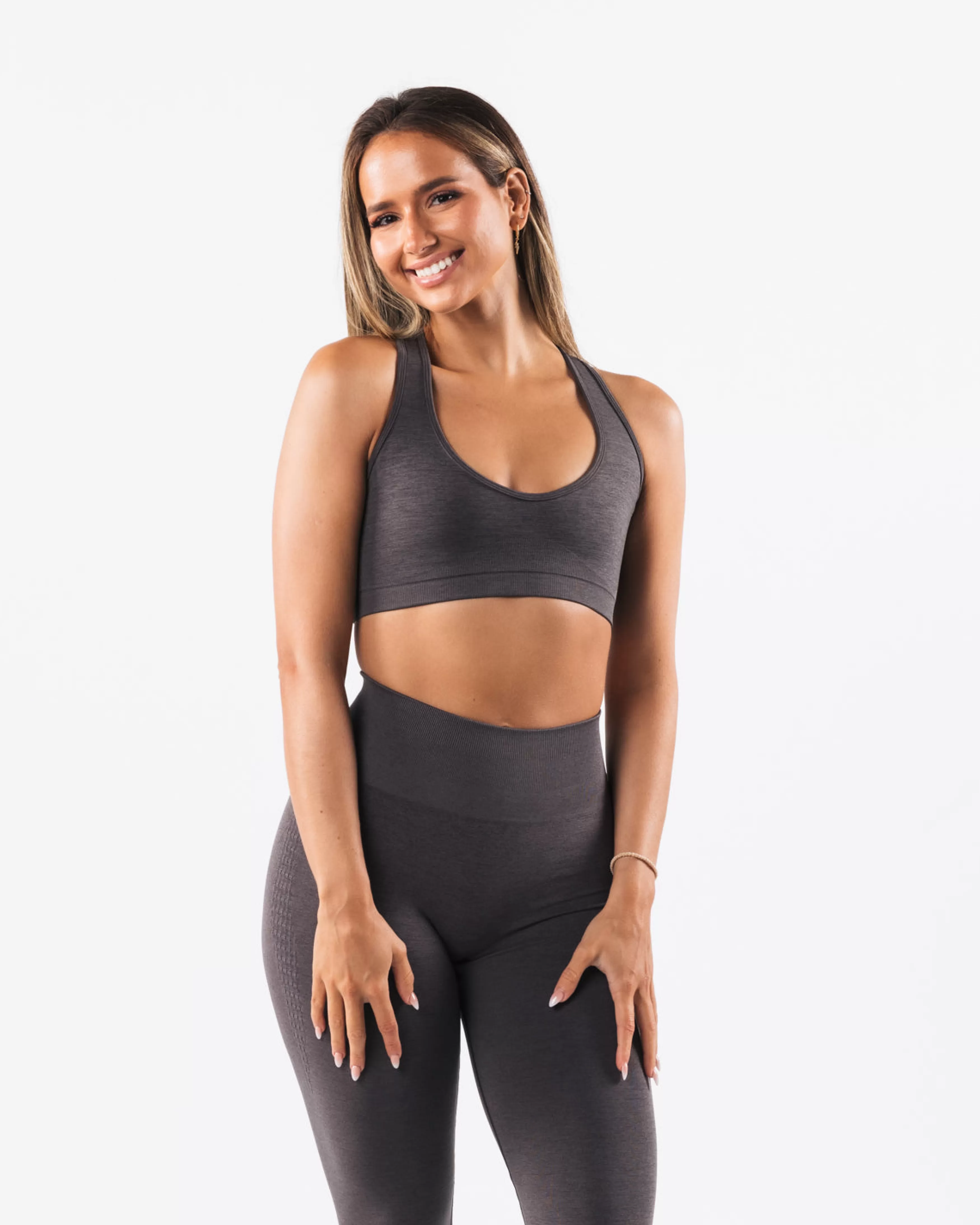 Women Alphalete Athletics Bras>Amplify Contour Bra