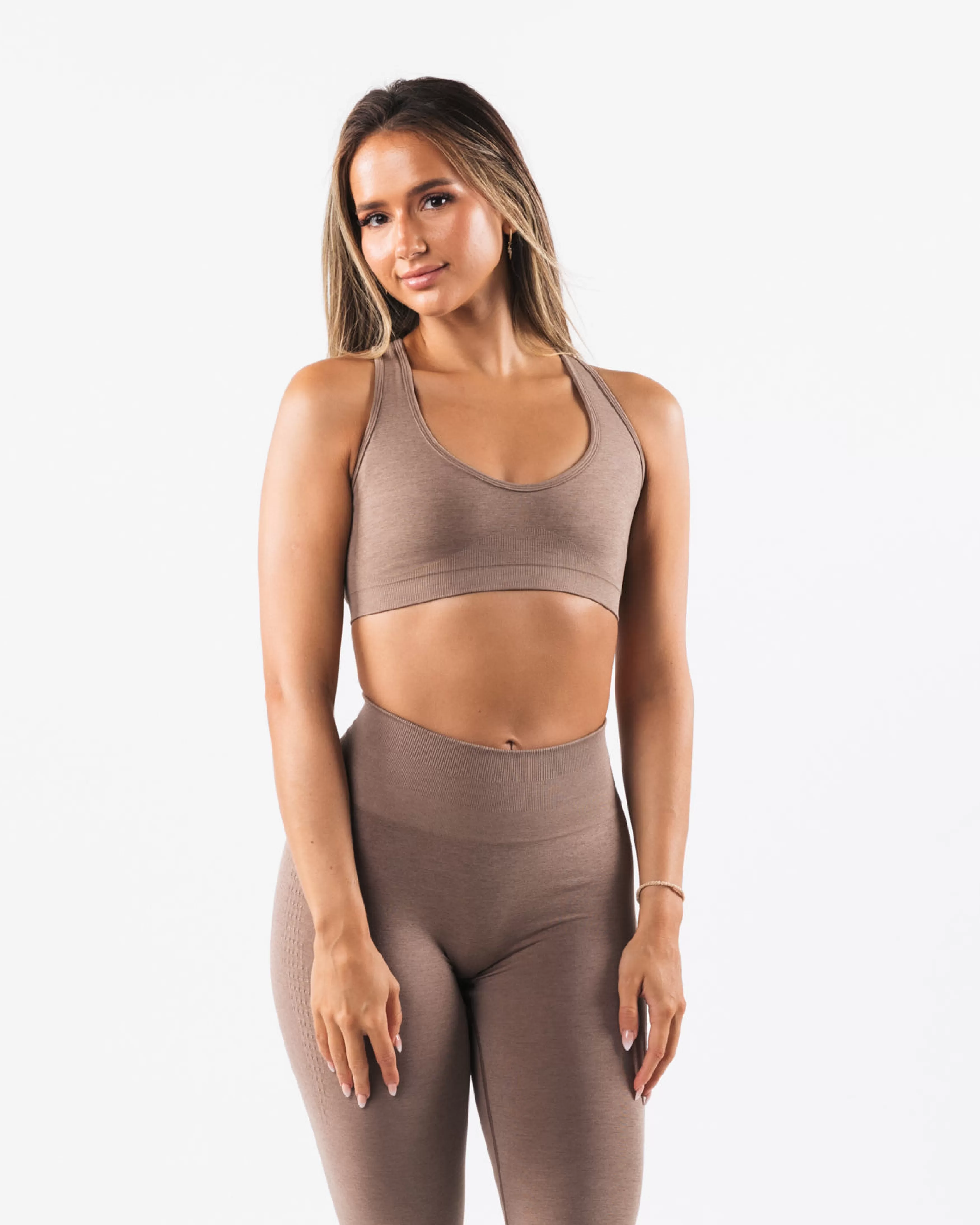 Women Alphalete Athletics Bras>Amplify Contour Bra