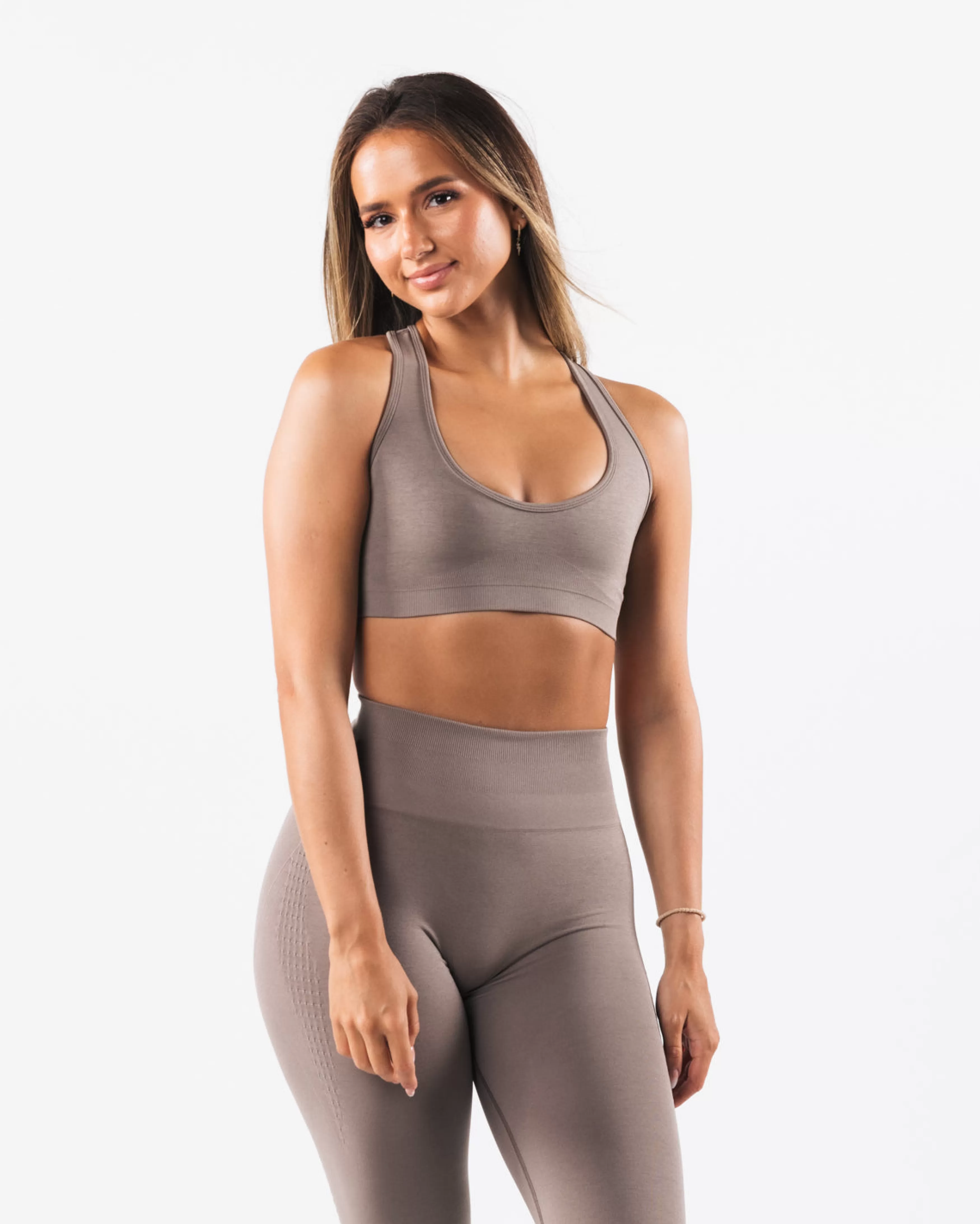 Women Alphalete Athletics Bras>Amplify Contour Bra