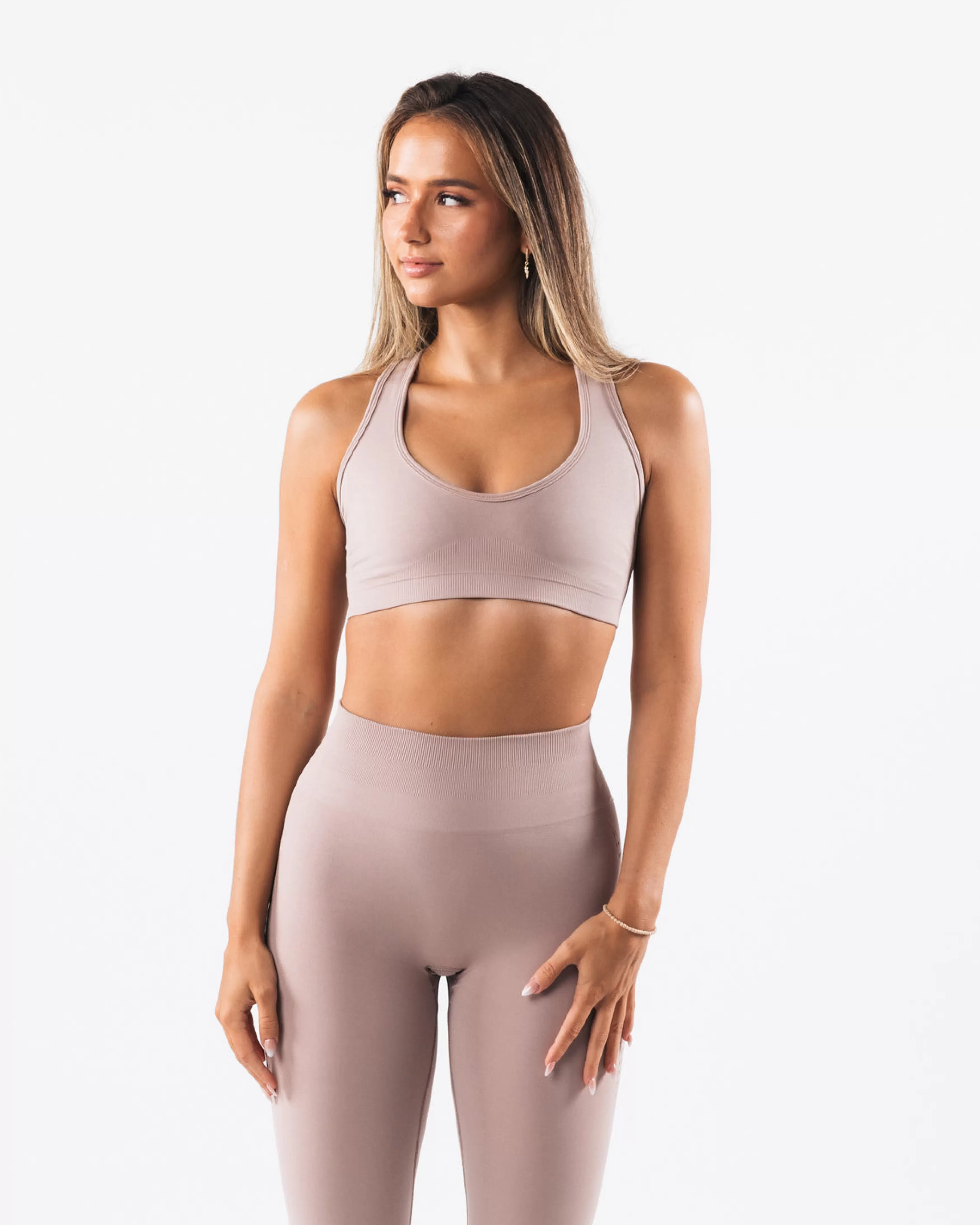 Women Alphalete Athletics Bras>Amplify Contour Bra