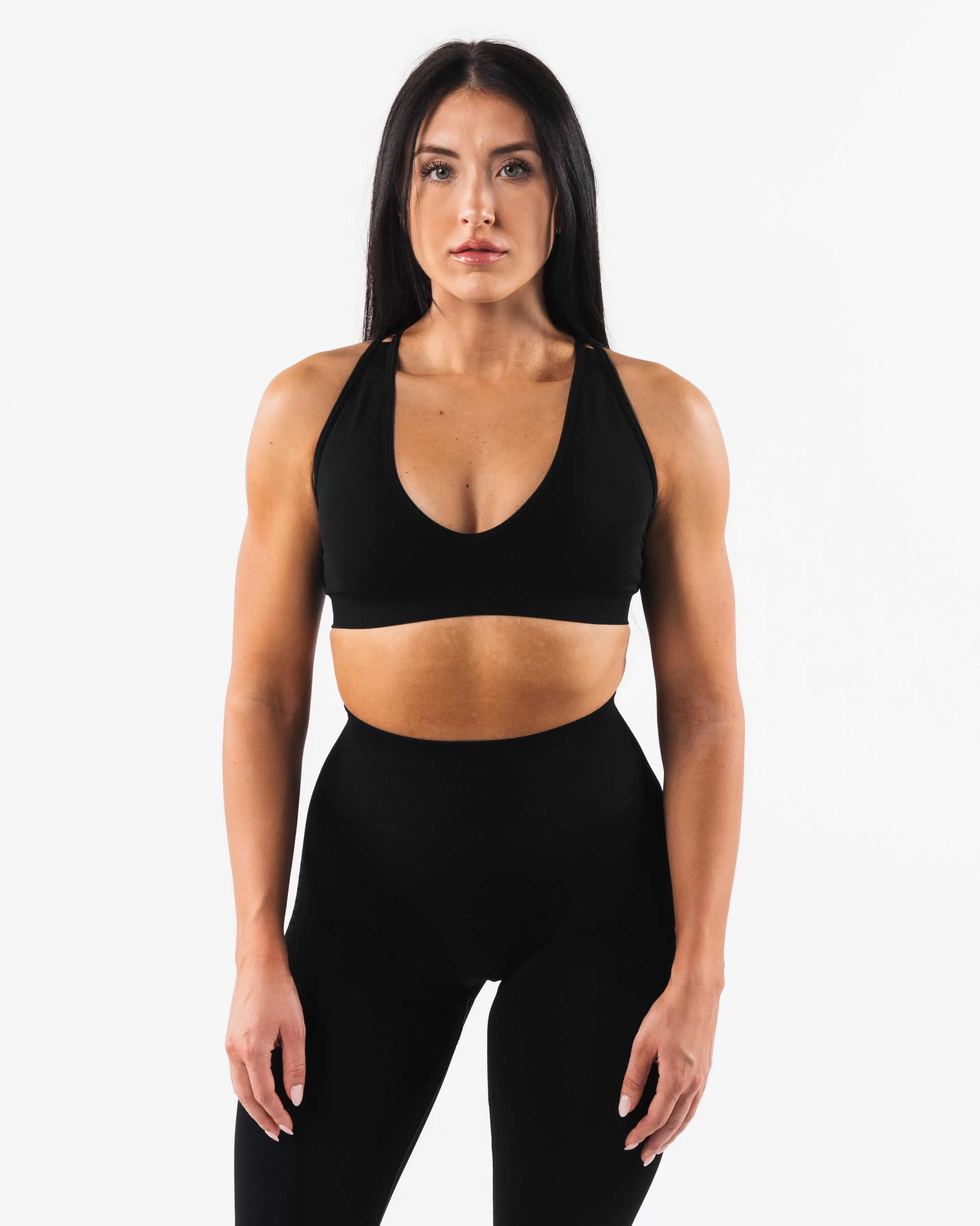 Women Alphalete Athletics Bras>Amplify Deep V Bra