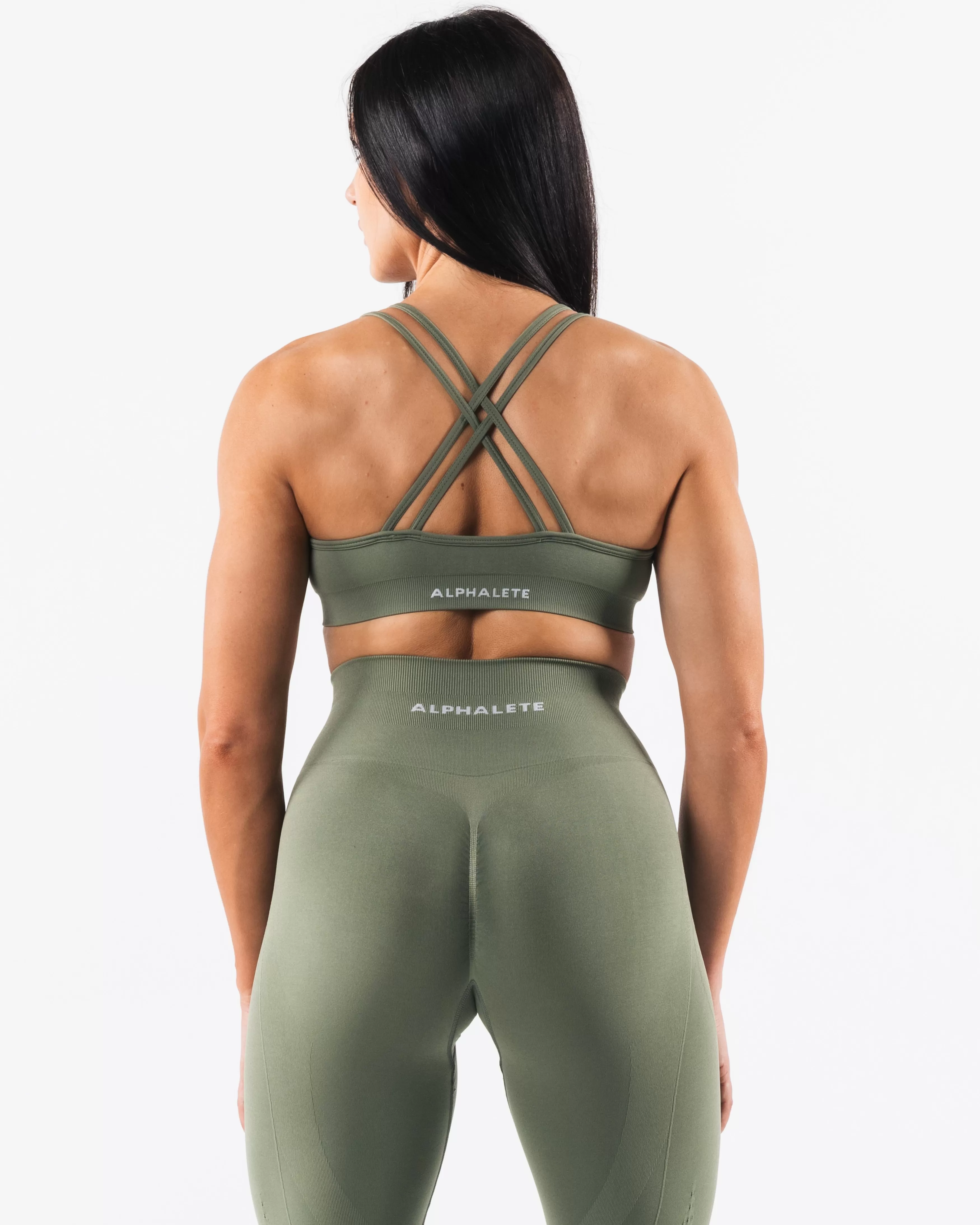 Women Alphalete Athletics Bras>Amplify Deep V Bra