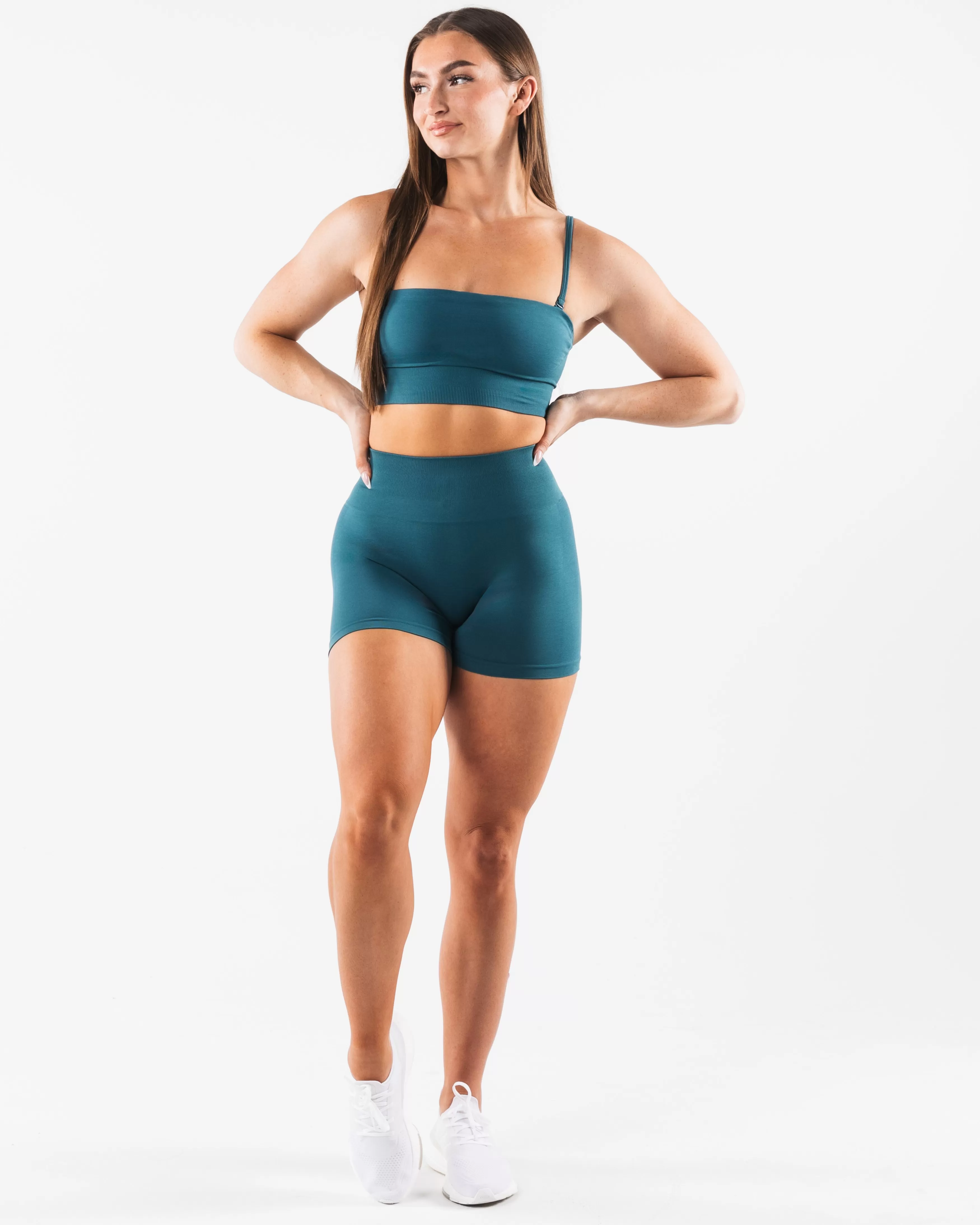 Women Alphalete Athletics Shorts>Amplify Gravity Short