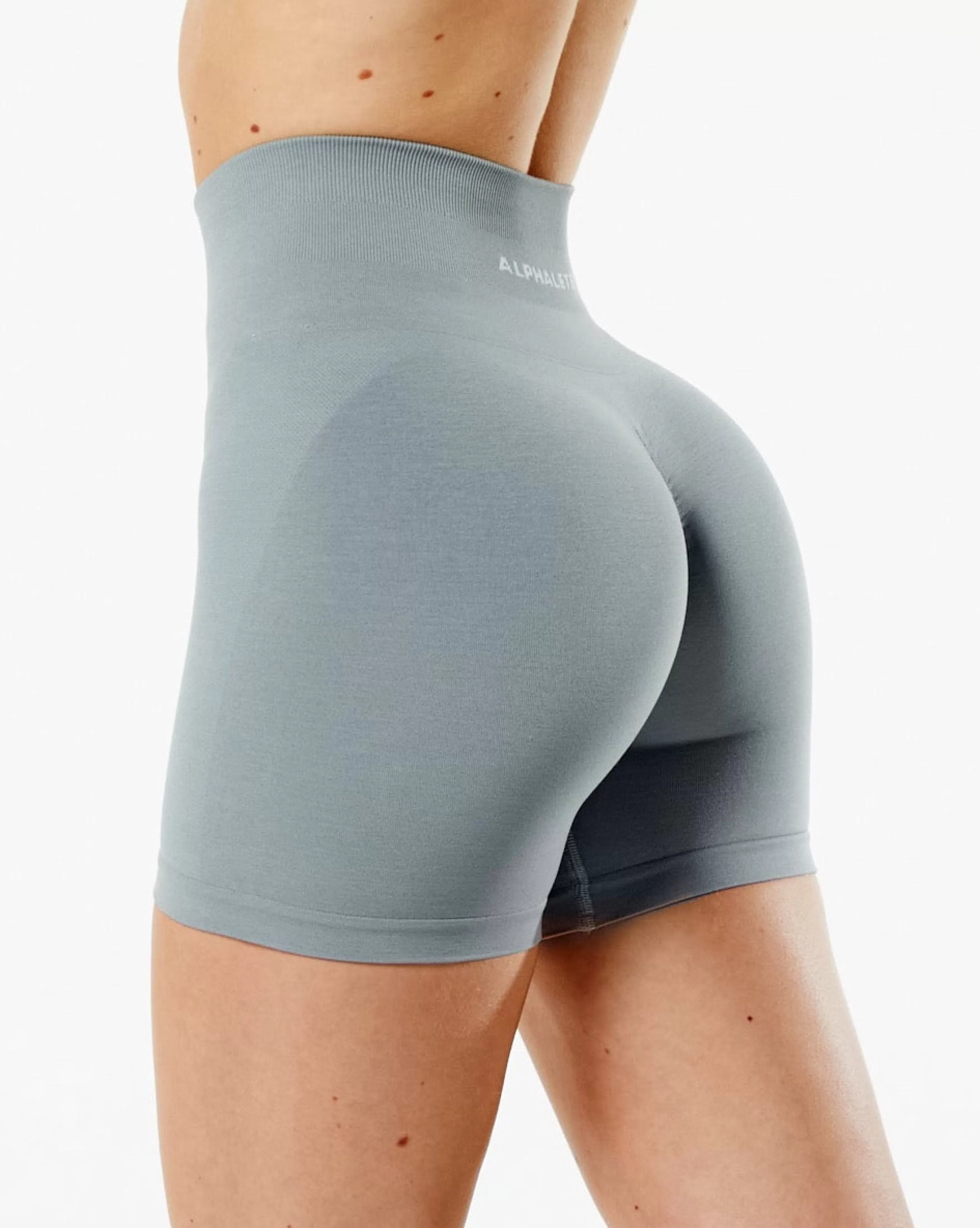 Women Alphalete Athletics Shorts>Amplify Short 4.5"