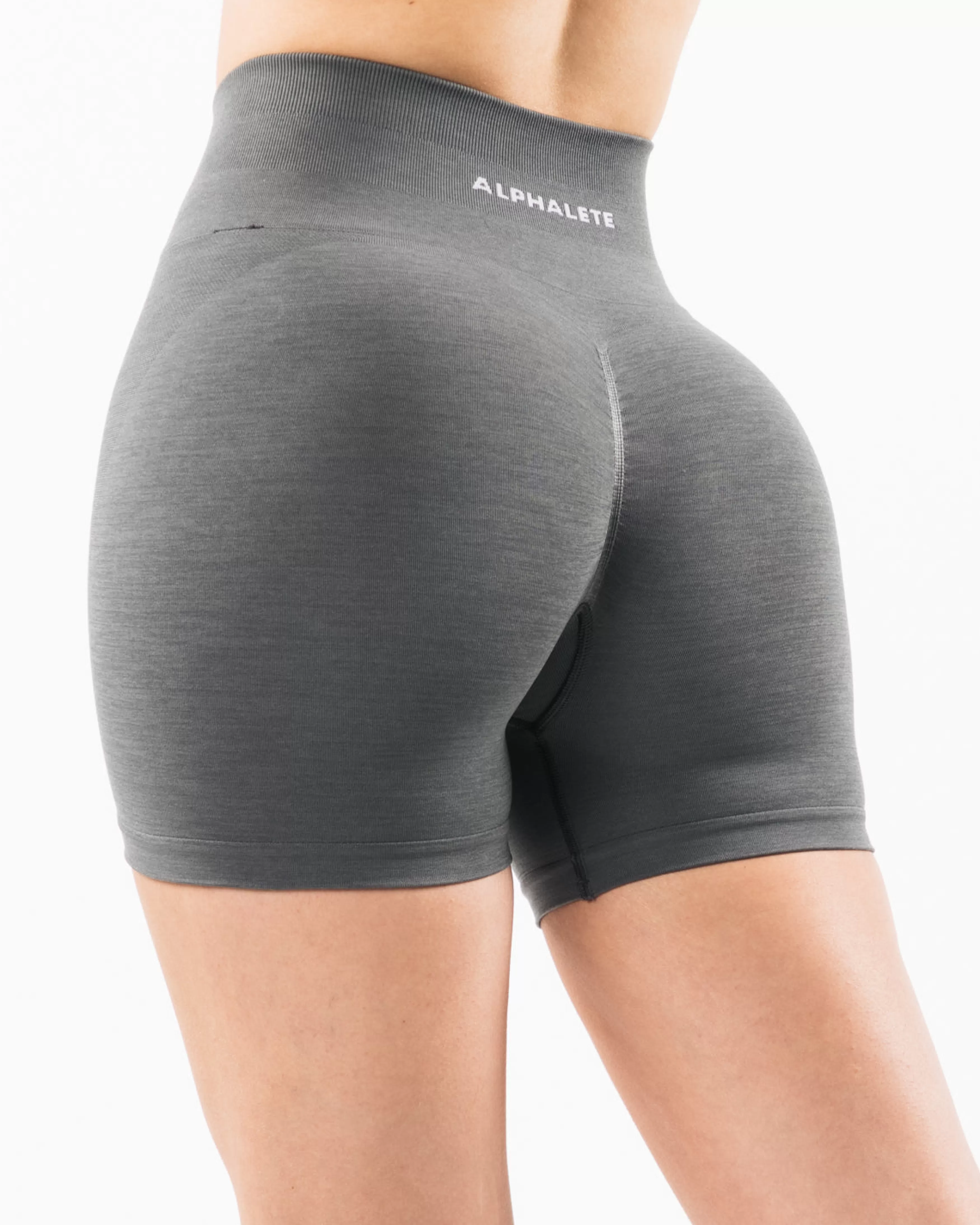 Women Alphalete Athletics Shorts>Amplify Short 4.5"