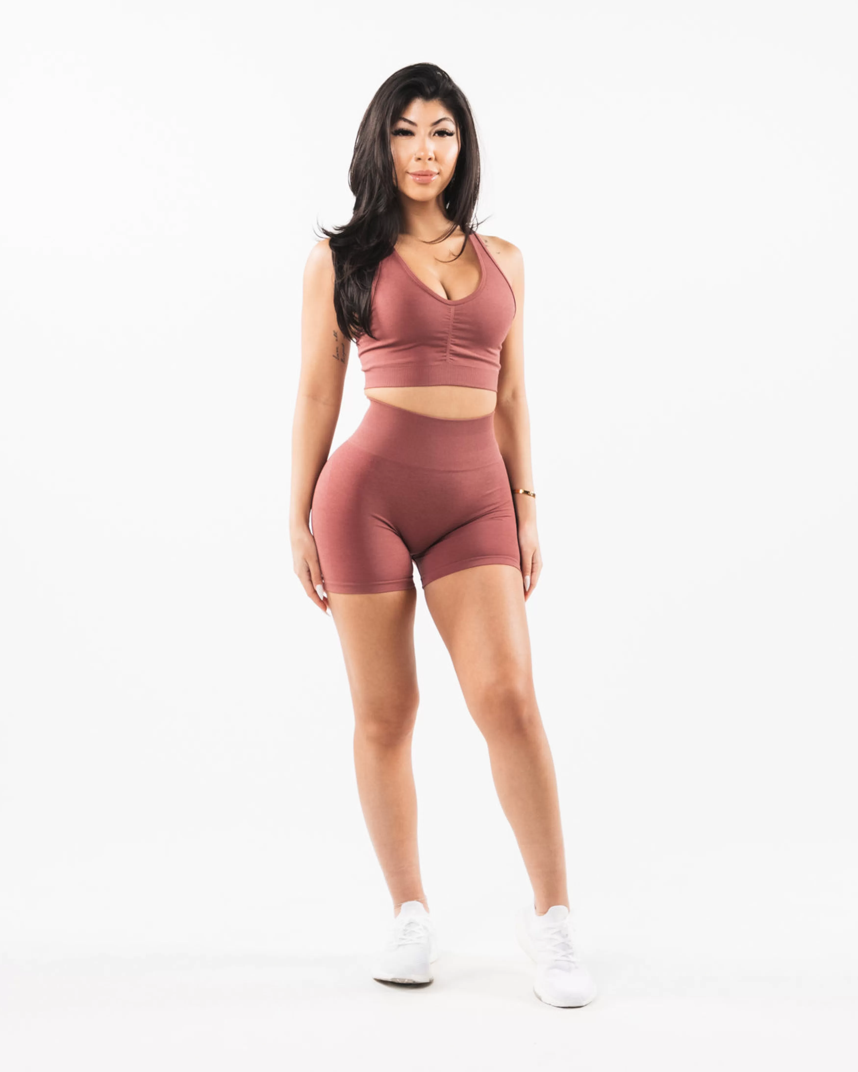 Women Alphalete Athletics Shorts>Amplify Short 4.5"