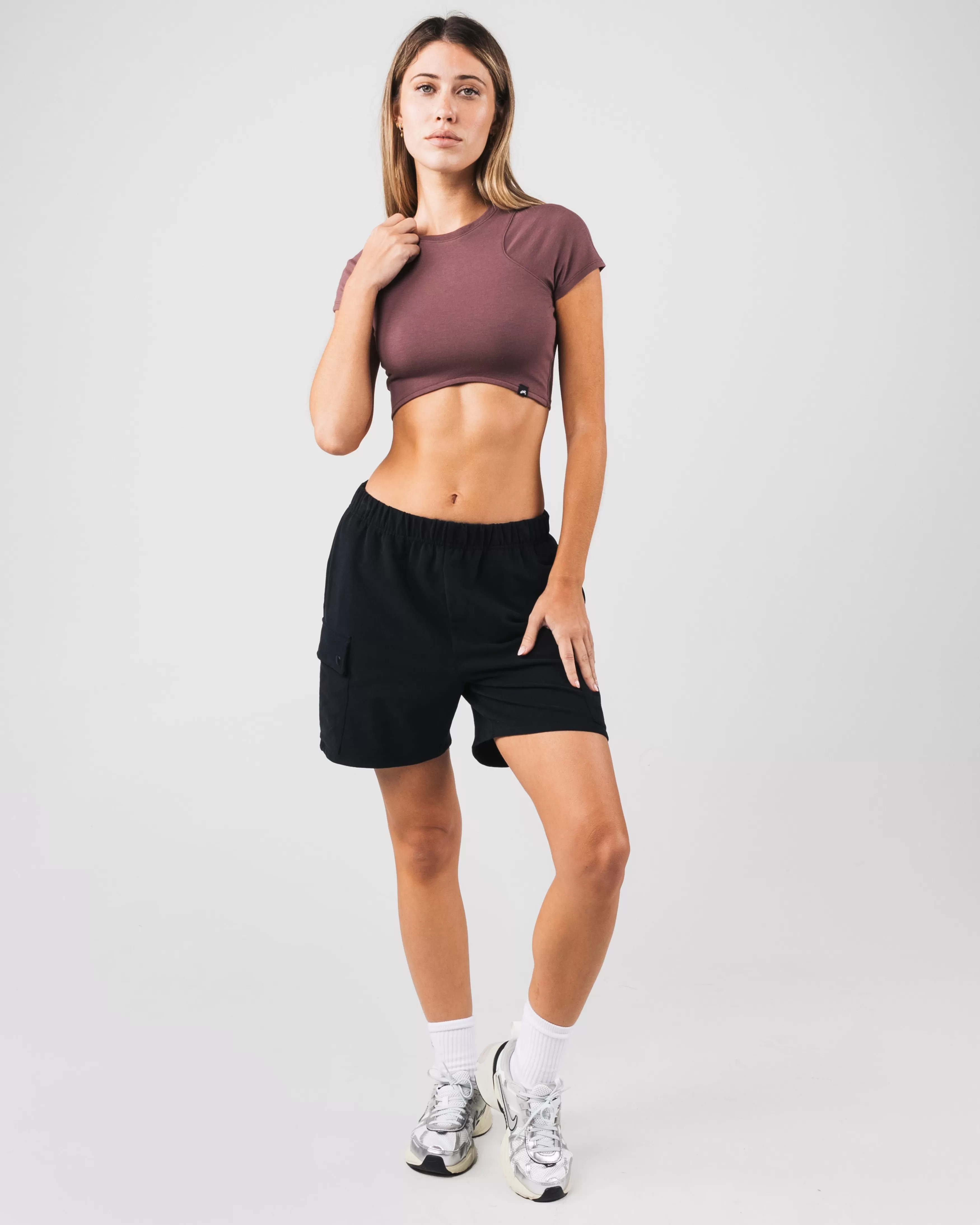 Women Alphalete Athletics T-shirts & Crops>Angled Crop Tee