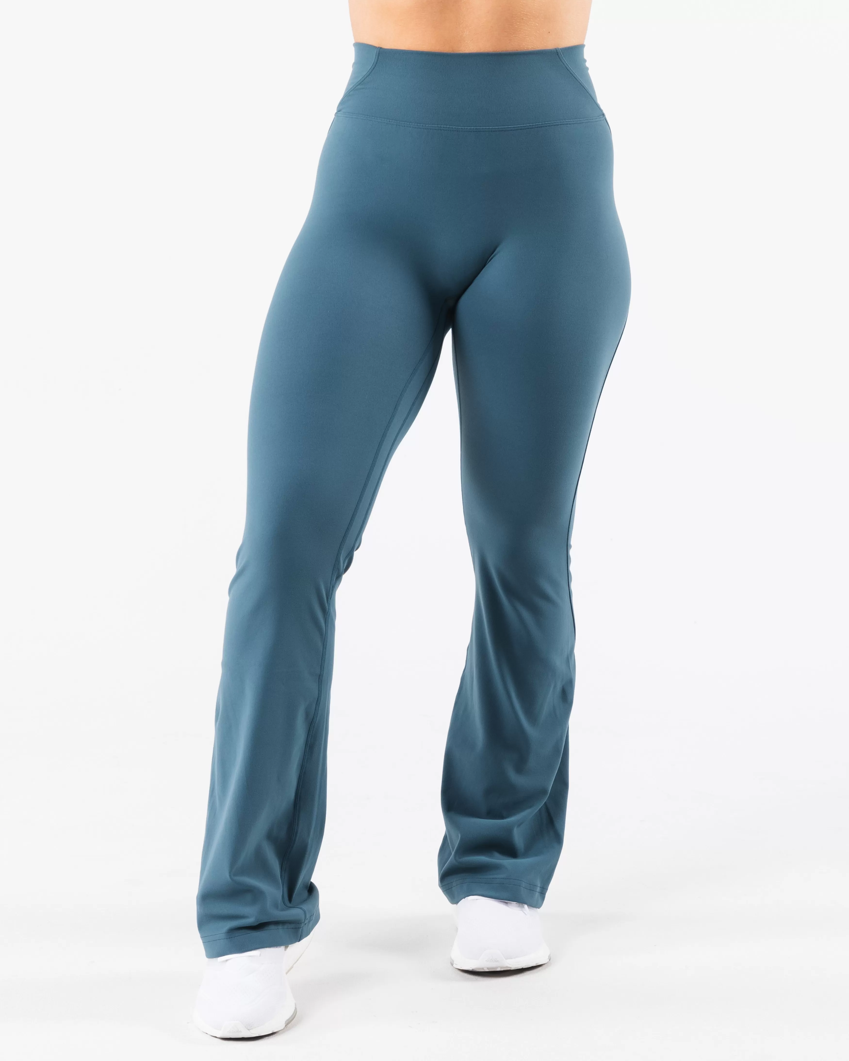 Women Alphalete Athletics Leggings>Aura Flared Pant