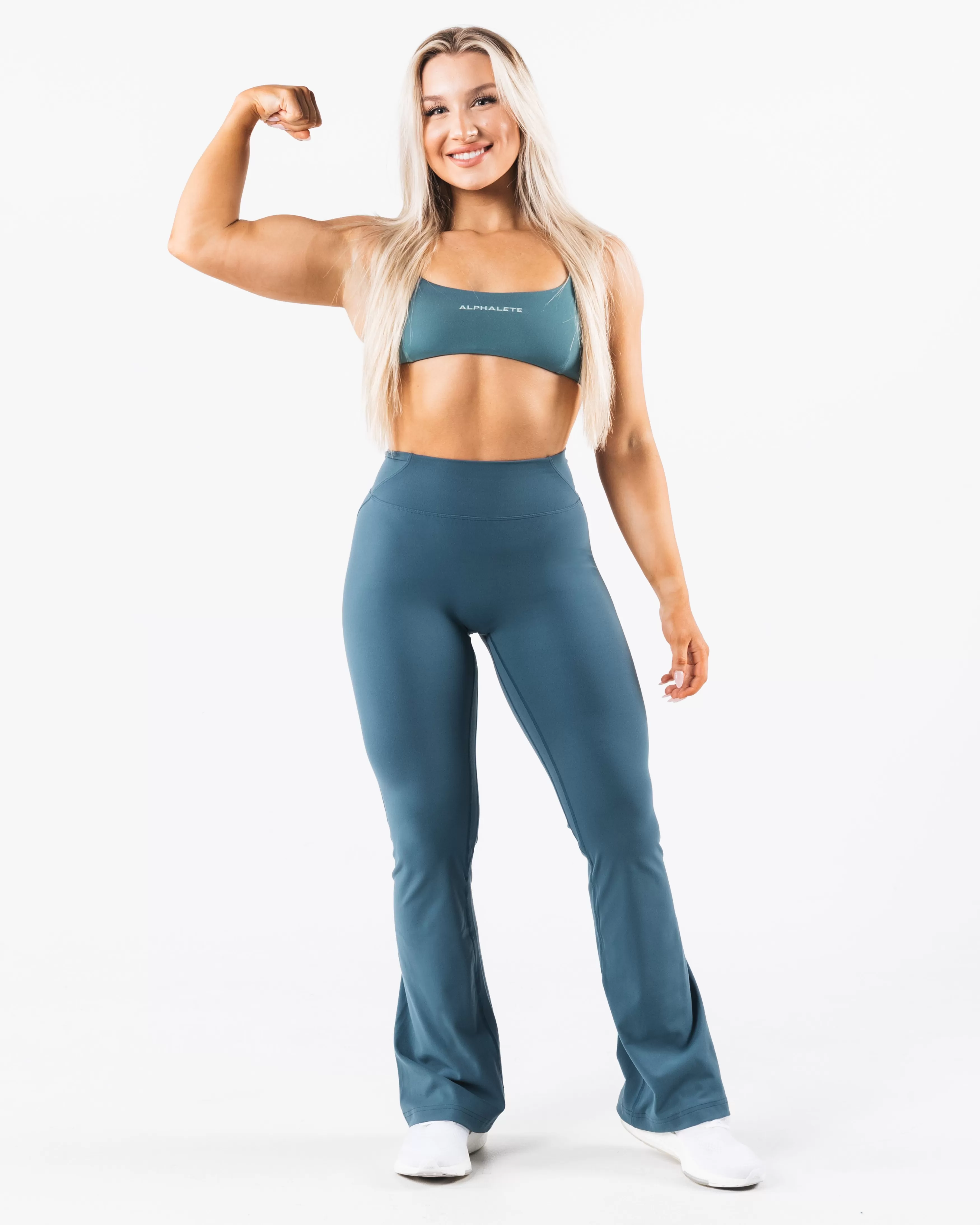 Women Alphalete Athletics Leggings>Aura Flared Pant