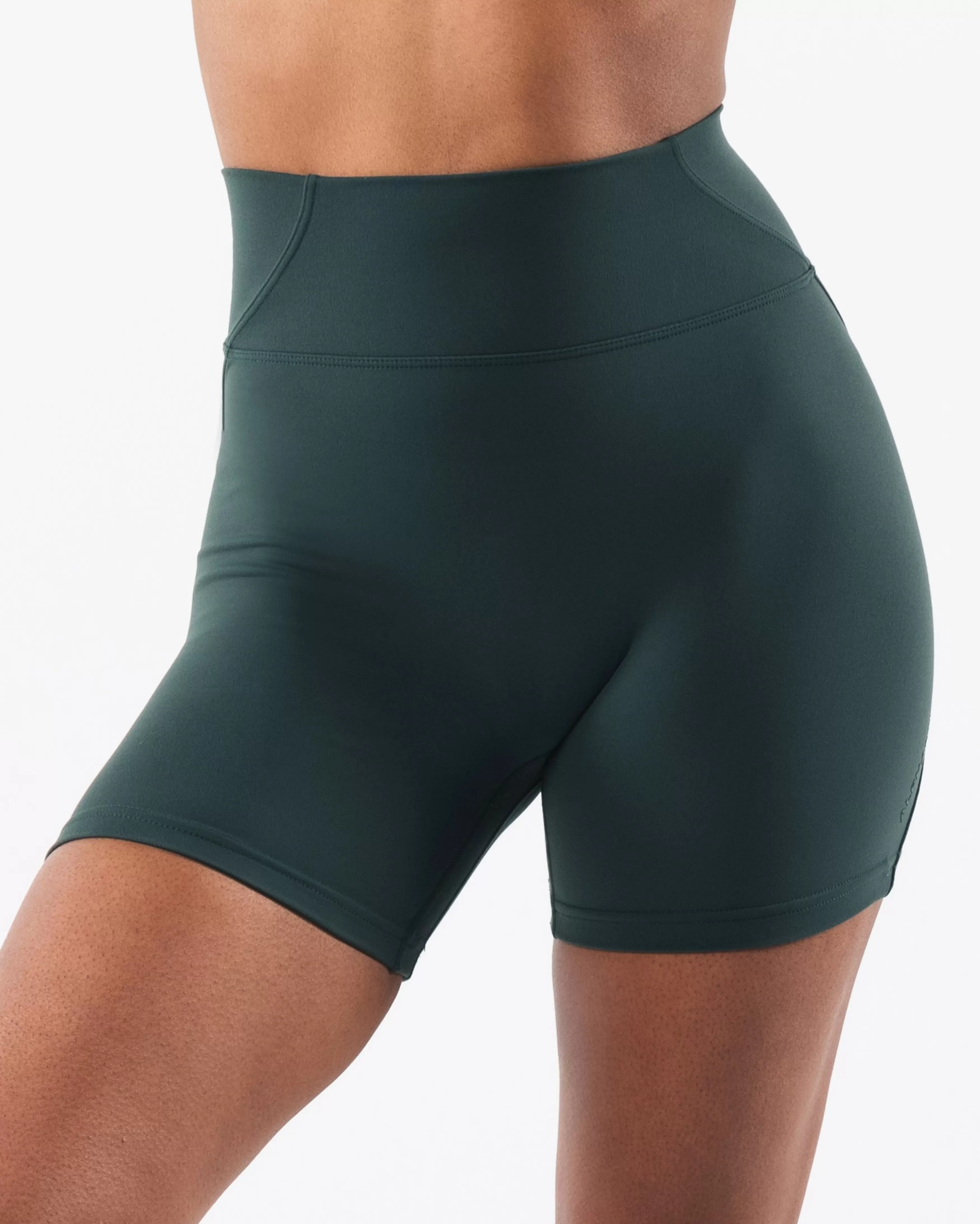 Women Alphalete Athletics Shorts>Aura Short 5"