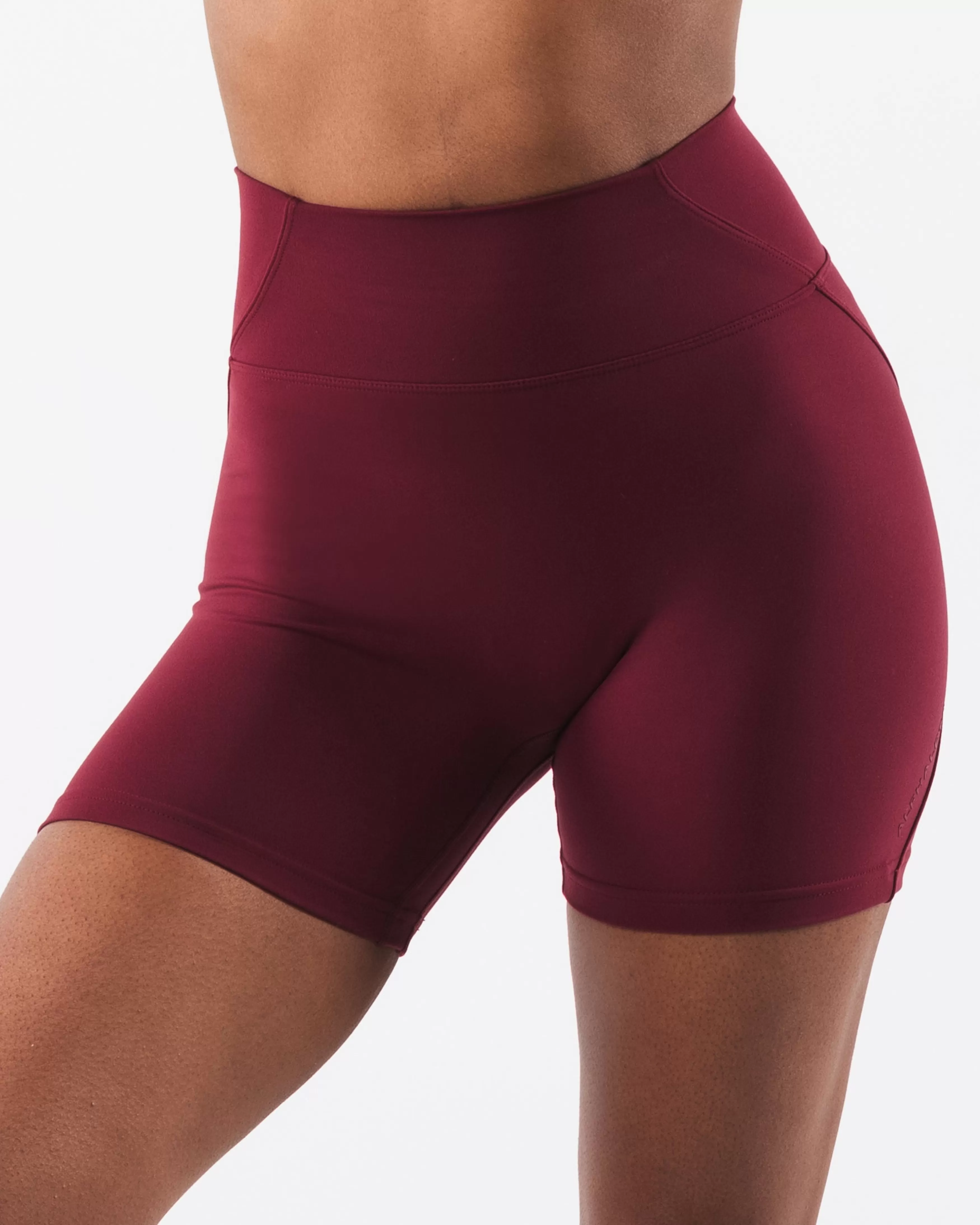 Women Alphalete Athletics Shorts>Aura Short 5"