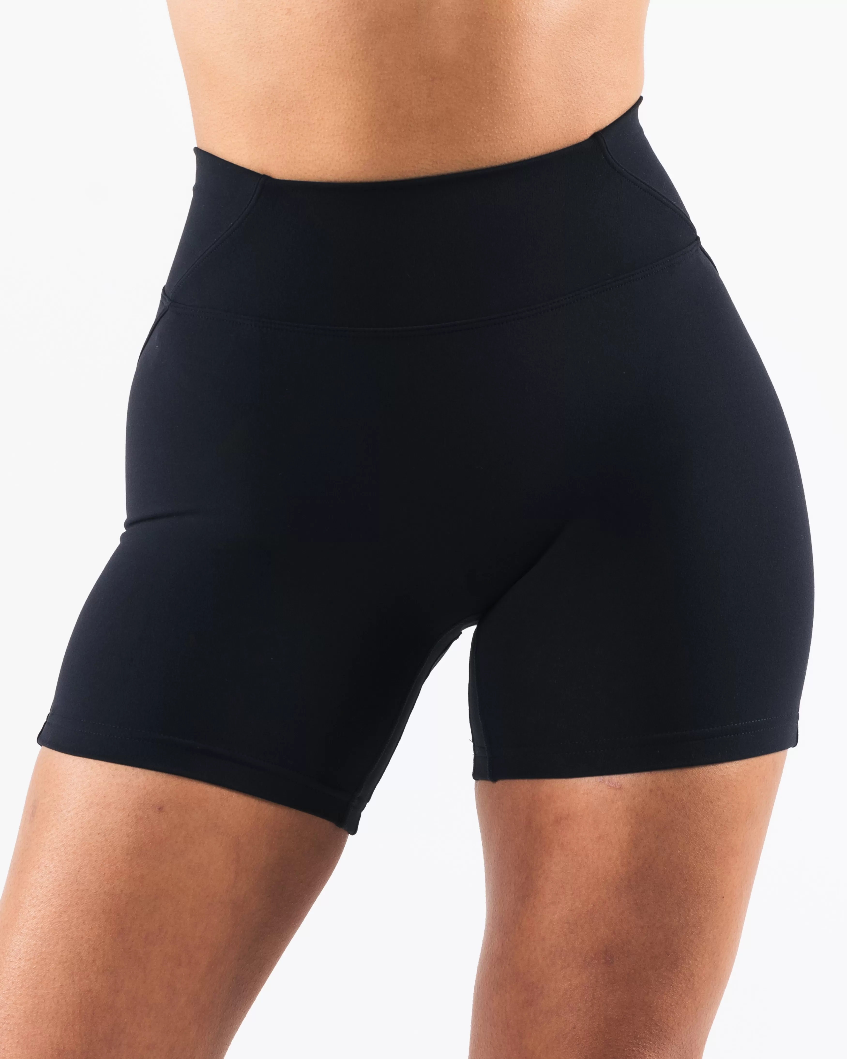 Women Alphalete Athletics Shorts>Aura Short 5"