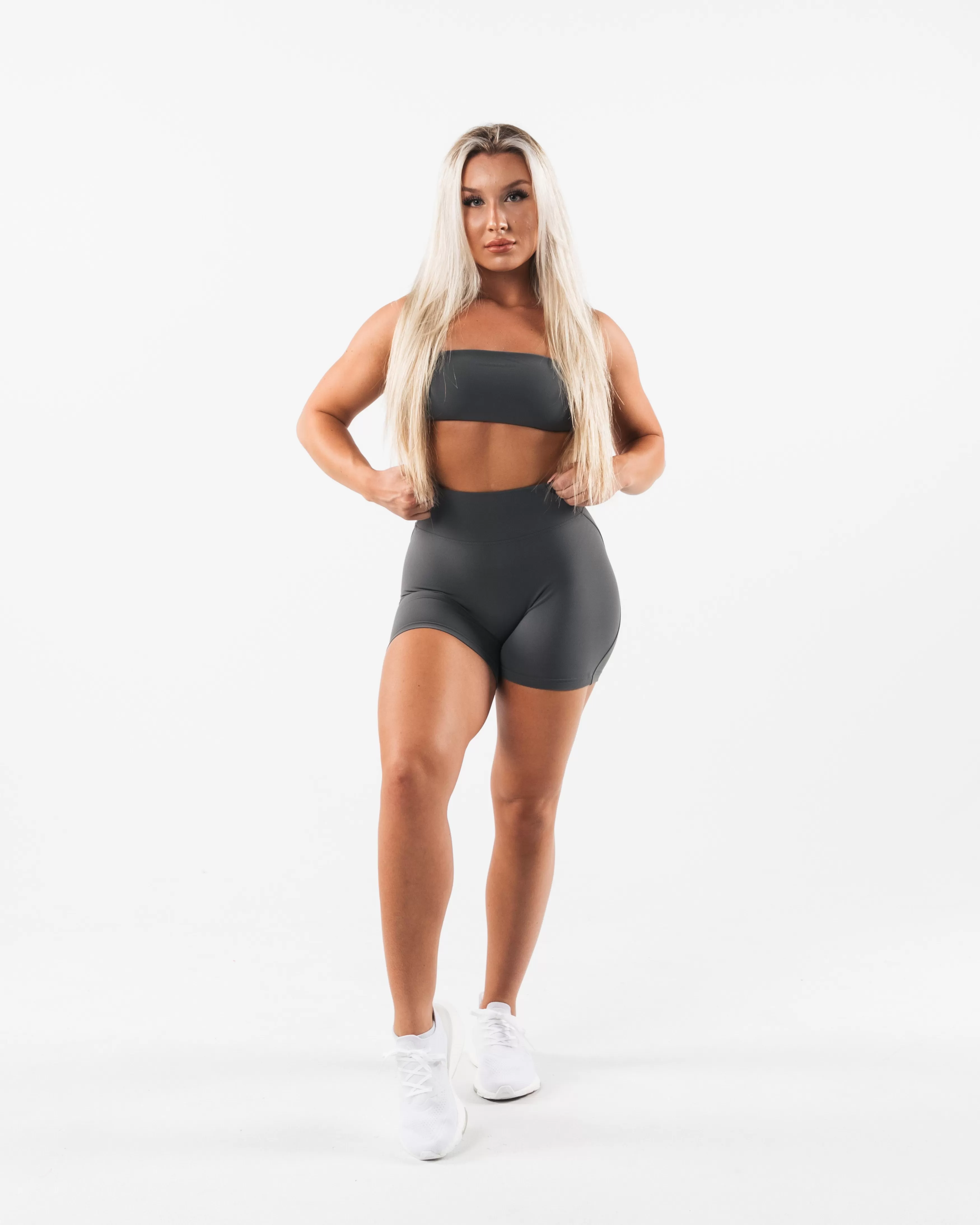 Women Alphalete Athletics Shorts>Aura Short 5"