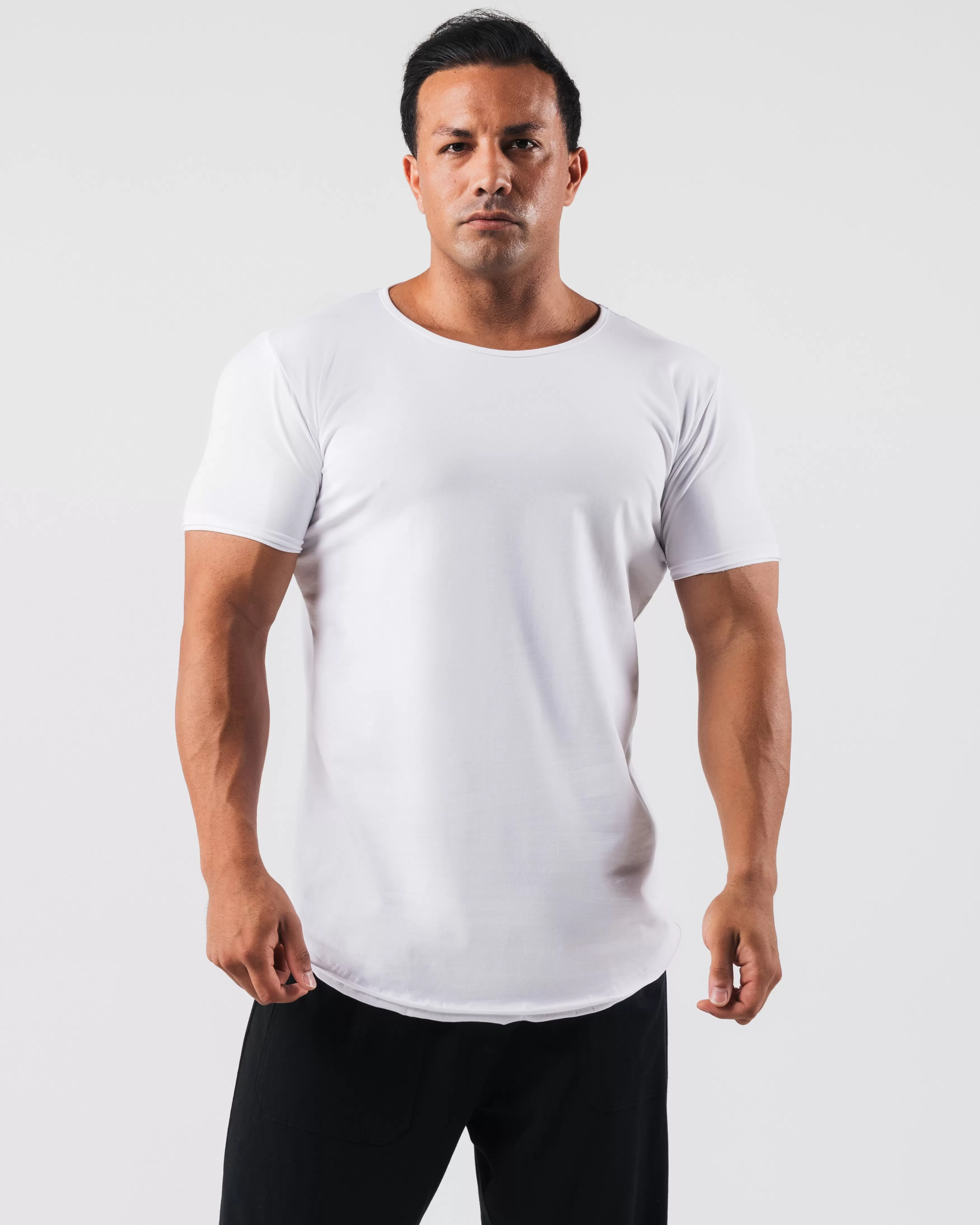 Alphalete Athletics T-shirts>Essential Scoop Neck