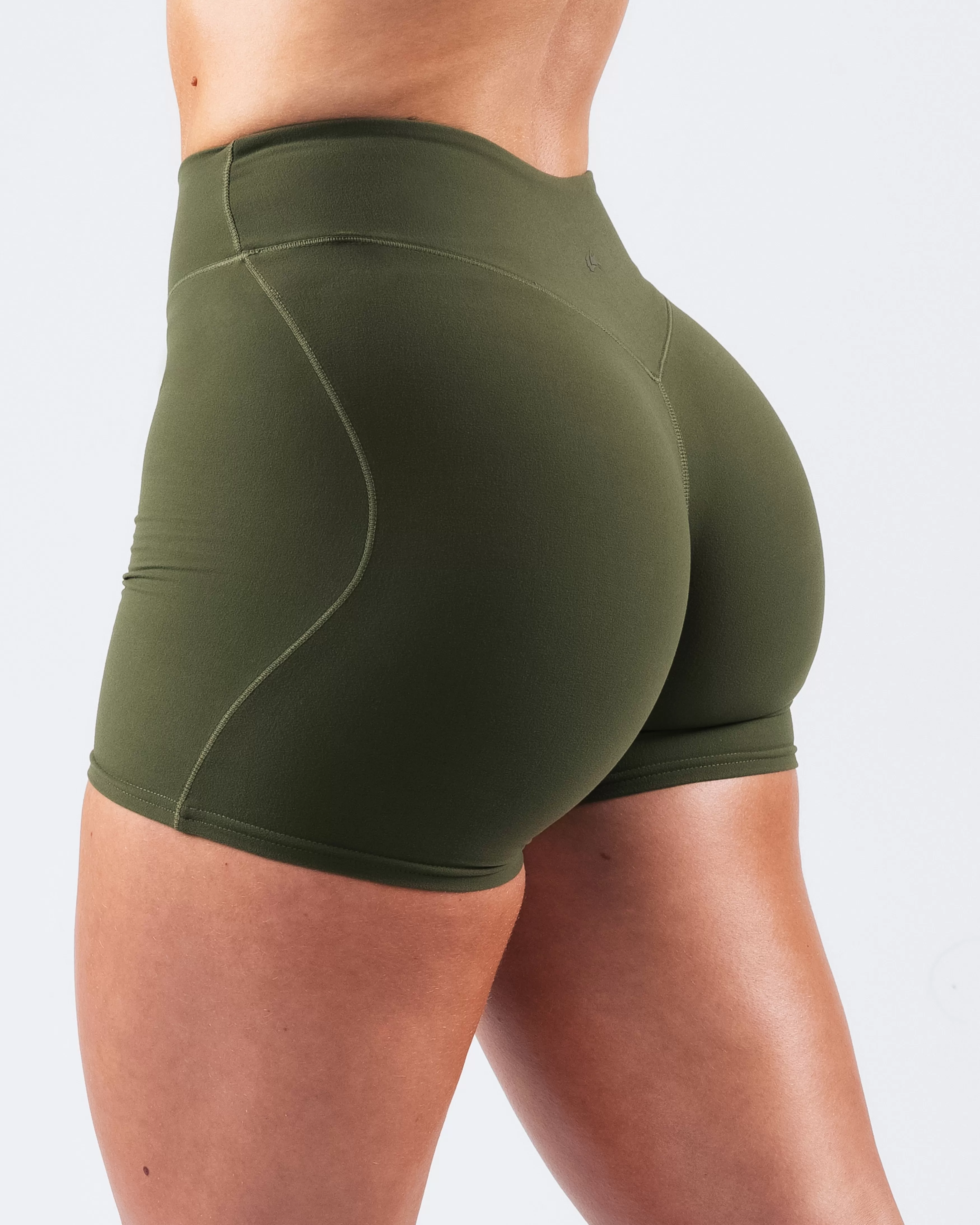 Women Alphalete Athletics Shorts>Everyday Core Short