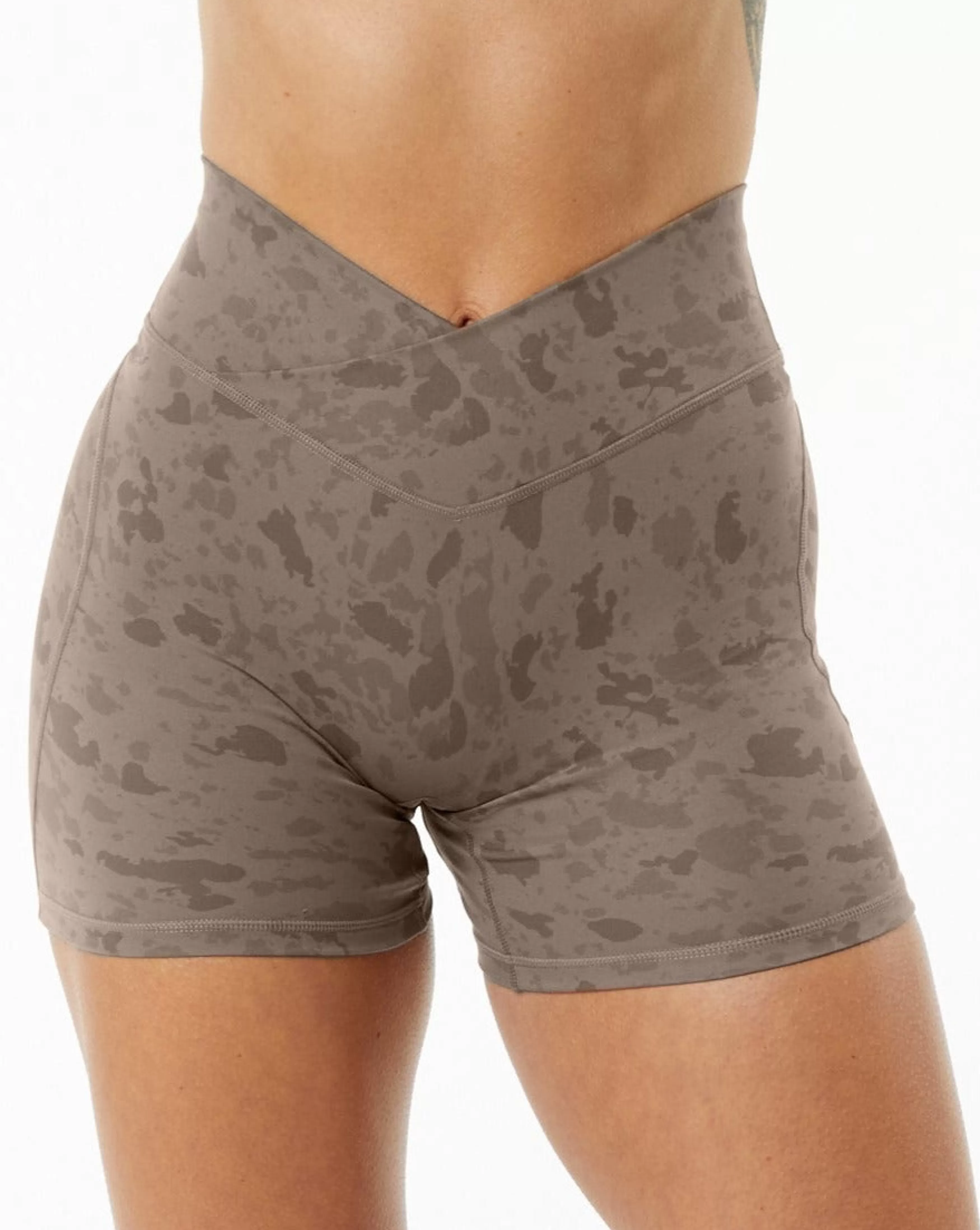 Women Alphalete Athletics Shorts>Surface Power Short 5"