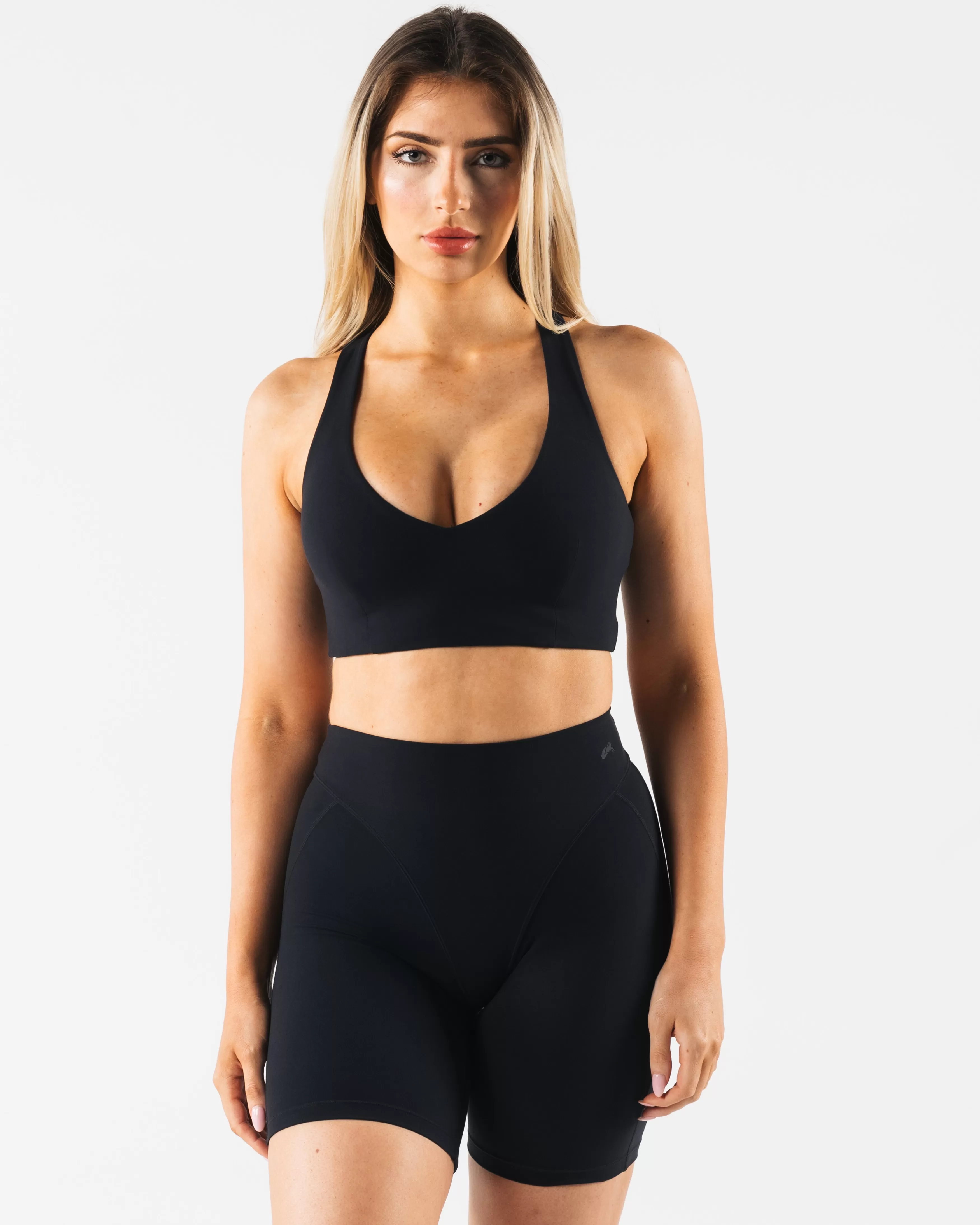 Women Alphalete Athletics Bras>Tenacity Deep V Cady Bra