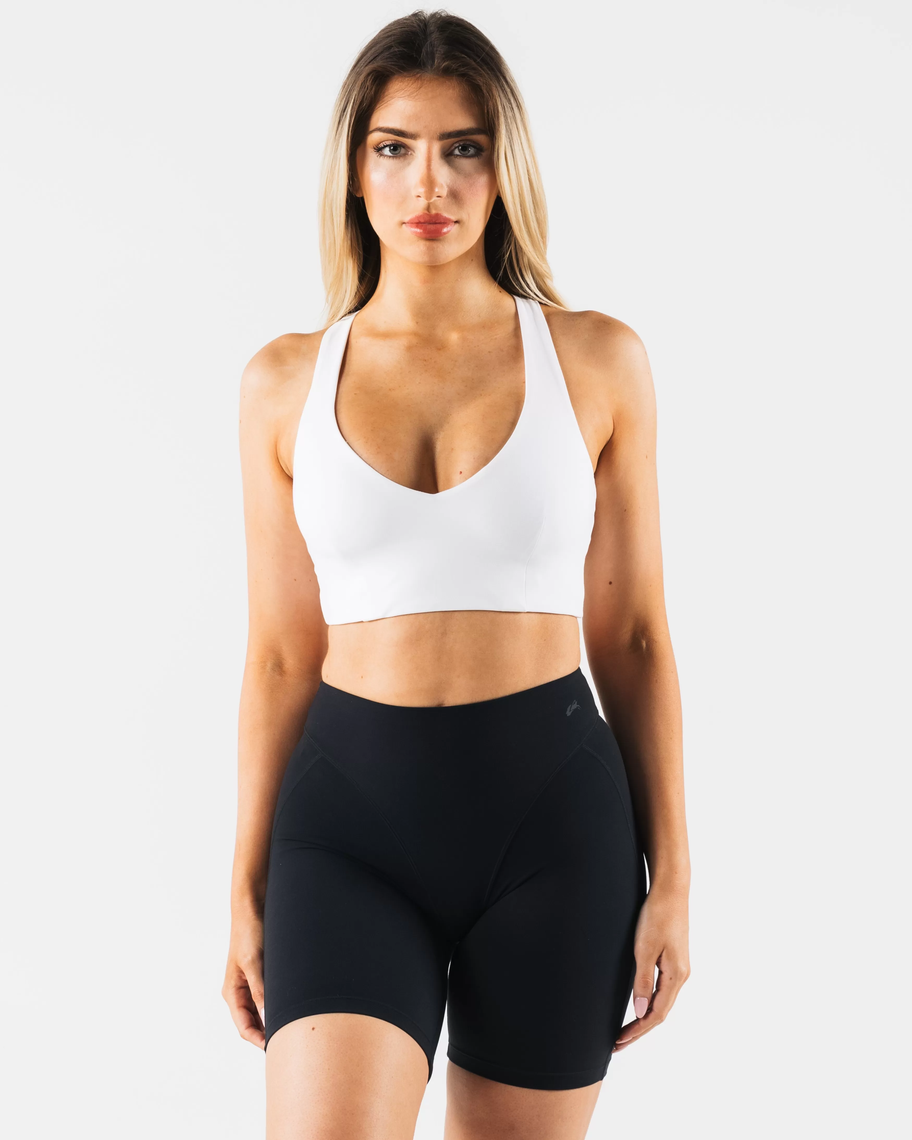 Women Alphalete Athletics Bras>Tenacity Deep V Cady Bra