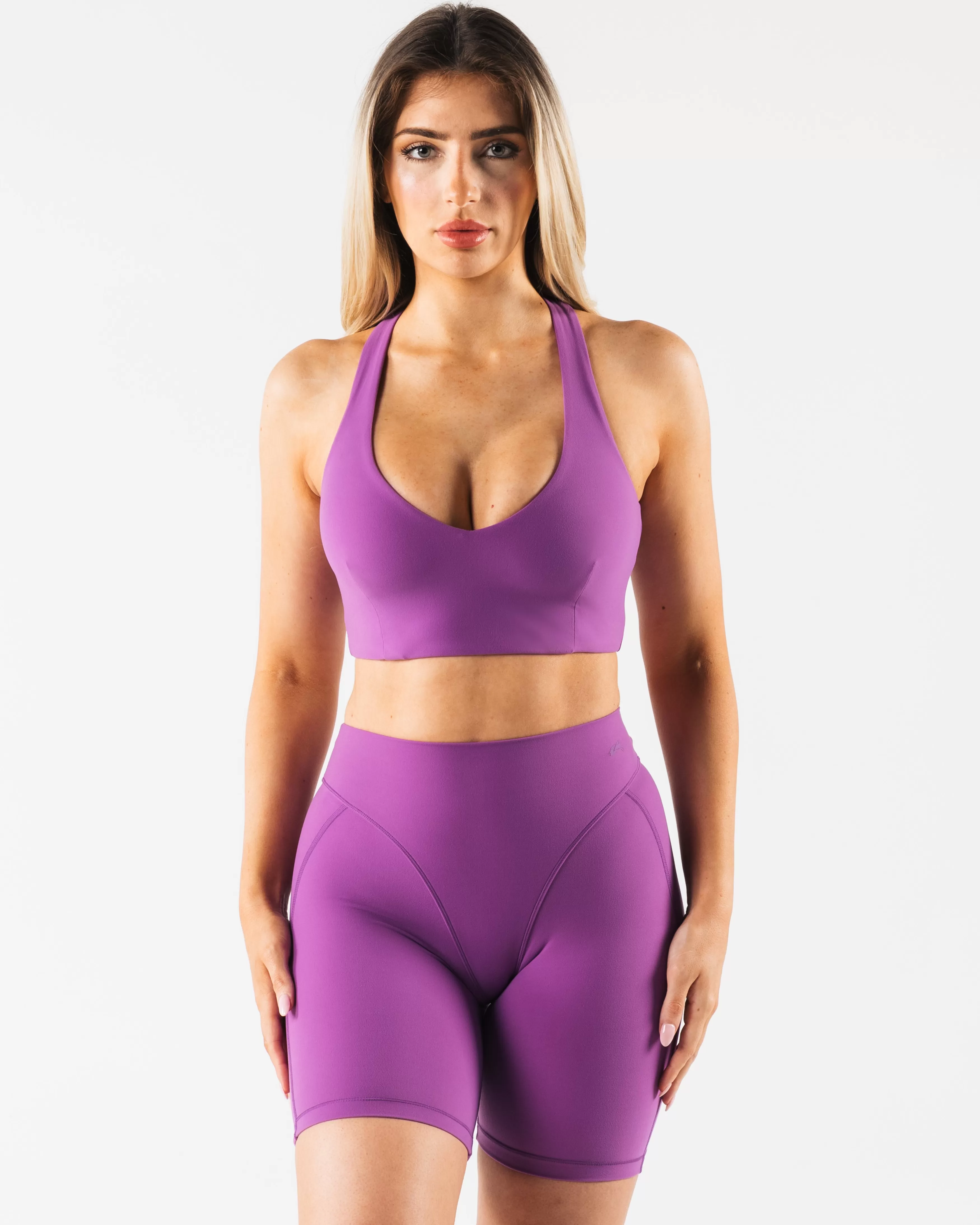 Women Alphalete Athletics Bras>Tenacity Deep V Cady Bra